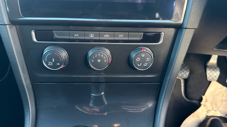 Volkswagen Golf 1.4 TSI SE [Nav] 5dr Petrol Hatchback